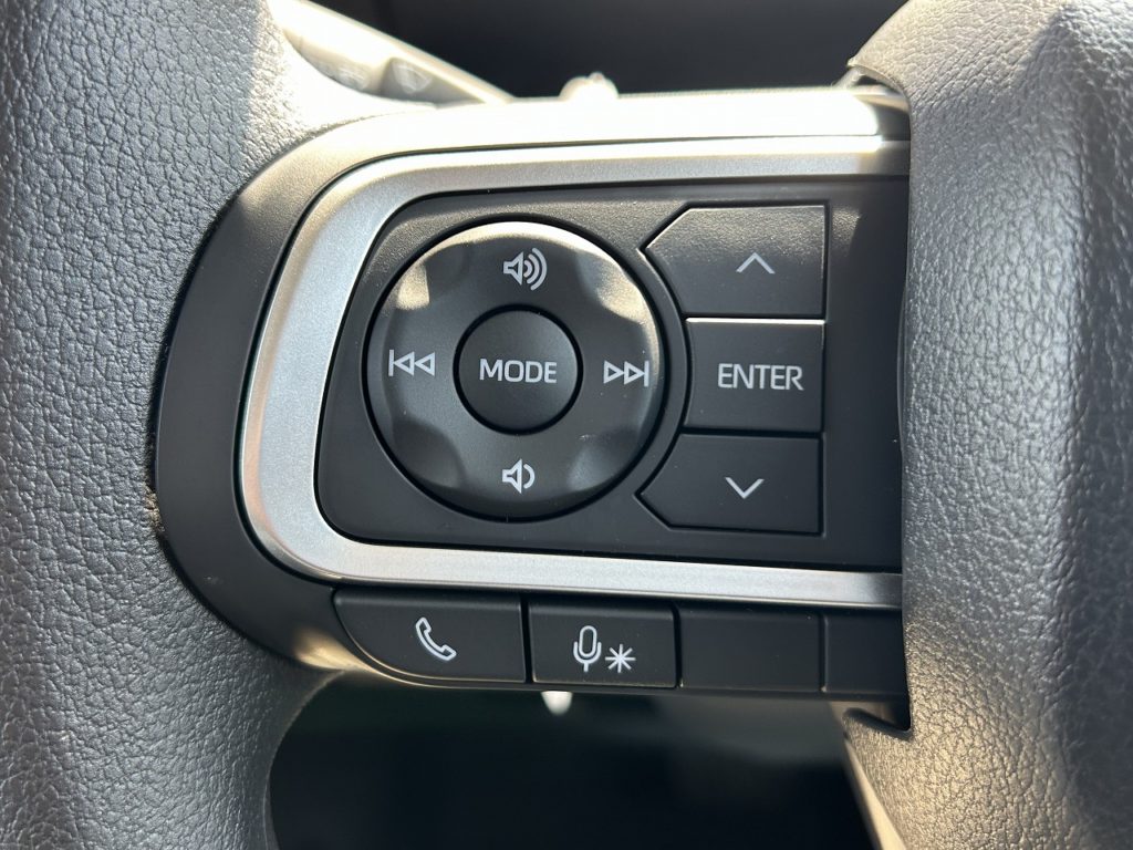 ■ステアリングスイッチ