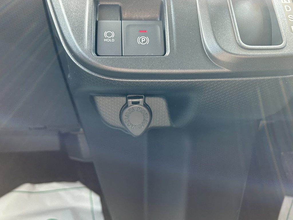 ■スマホなどの充電に便利なアクセサリーソケット