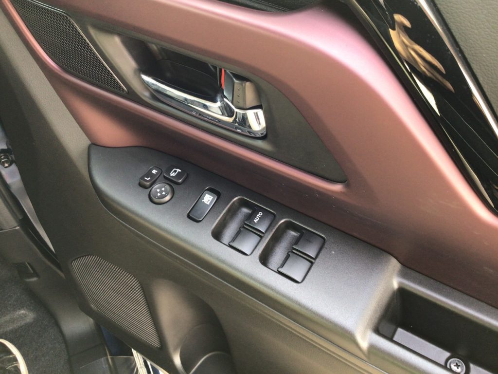 ■電動格納ミラー　■パワーウインドウ