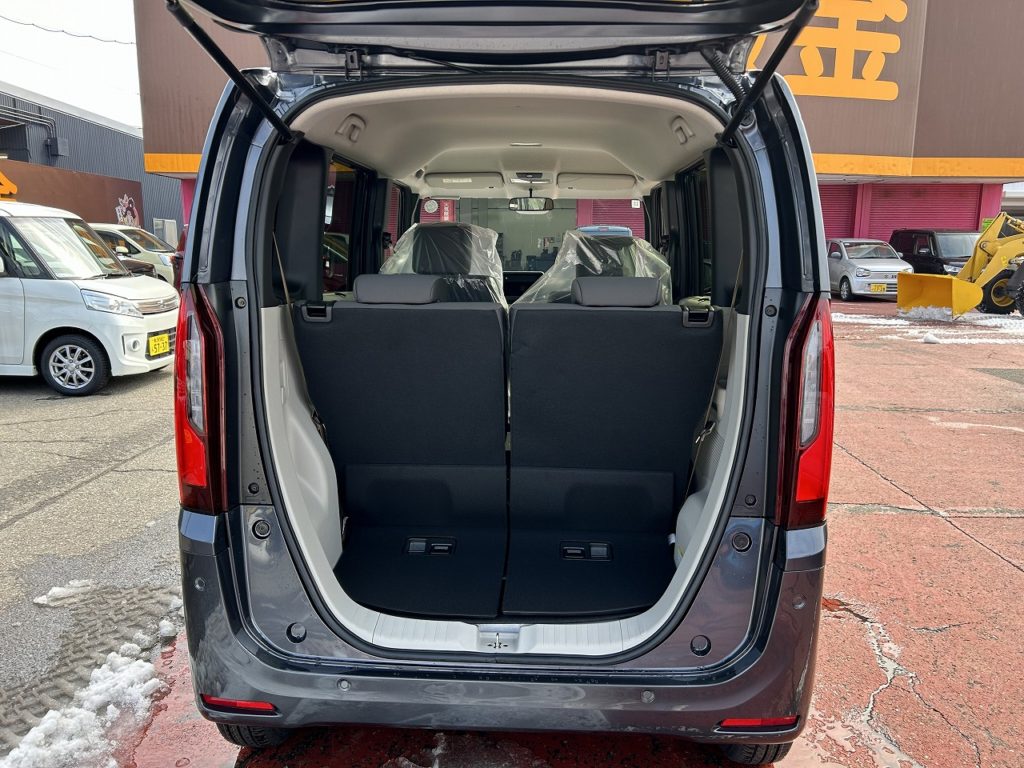 ■トランクスペース