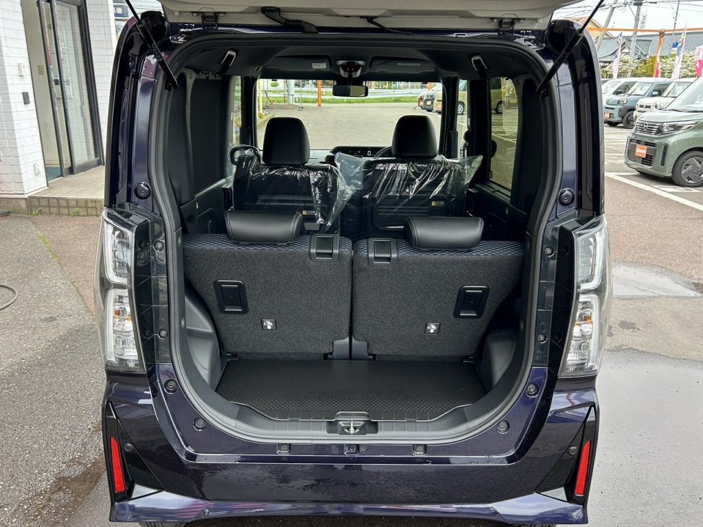 ■トランクスペース