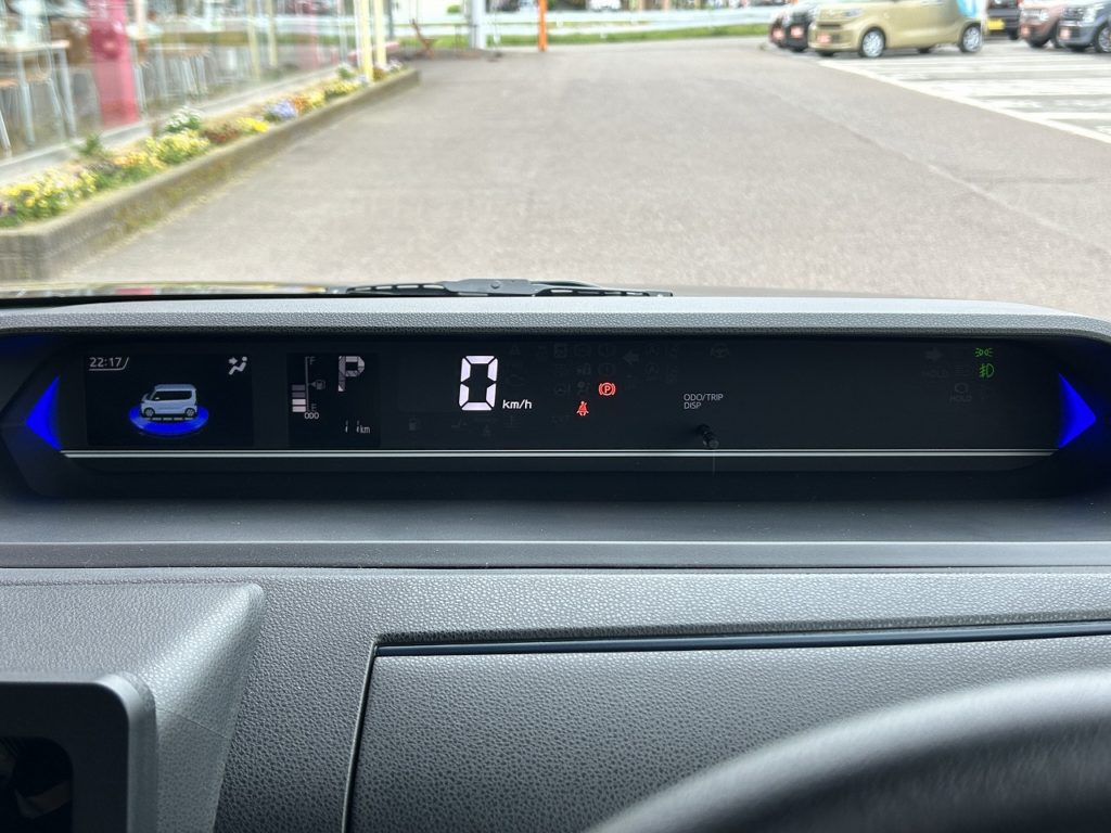 ■走行距離は撮影時点で11km。ほとんど走っていない届出済未使用車のおクルマです