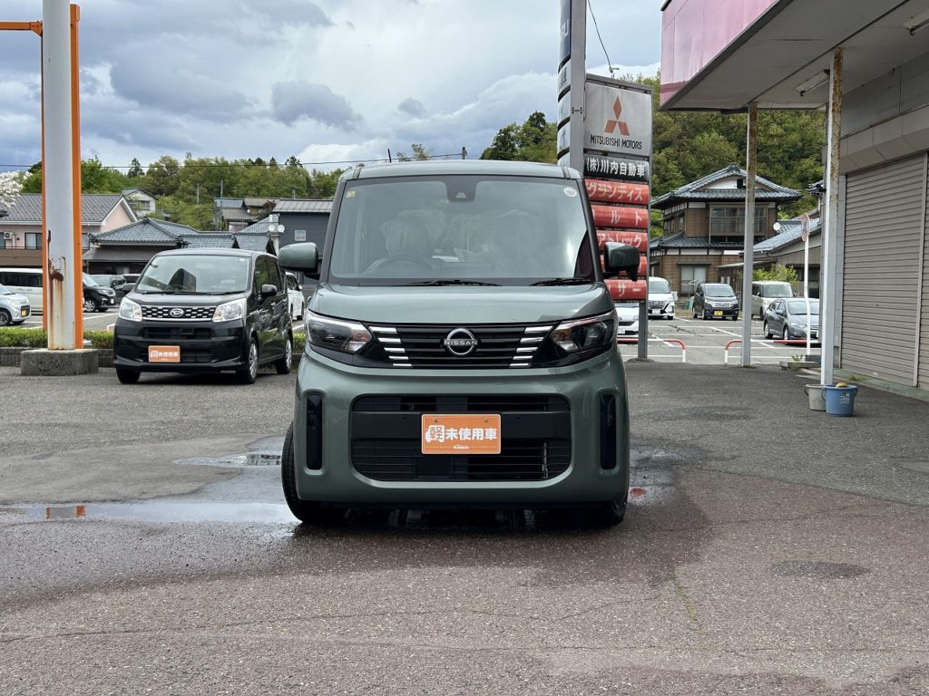 ■車体色：カクタスグリーン