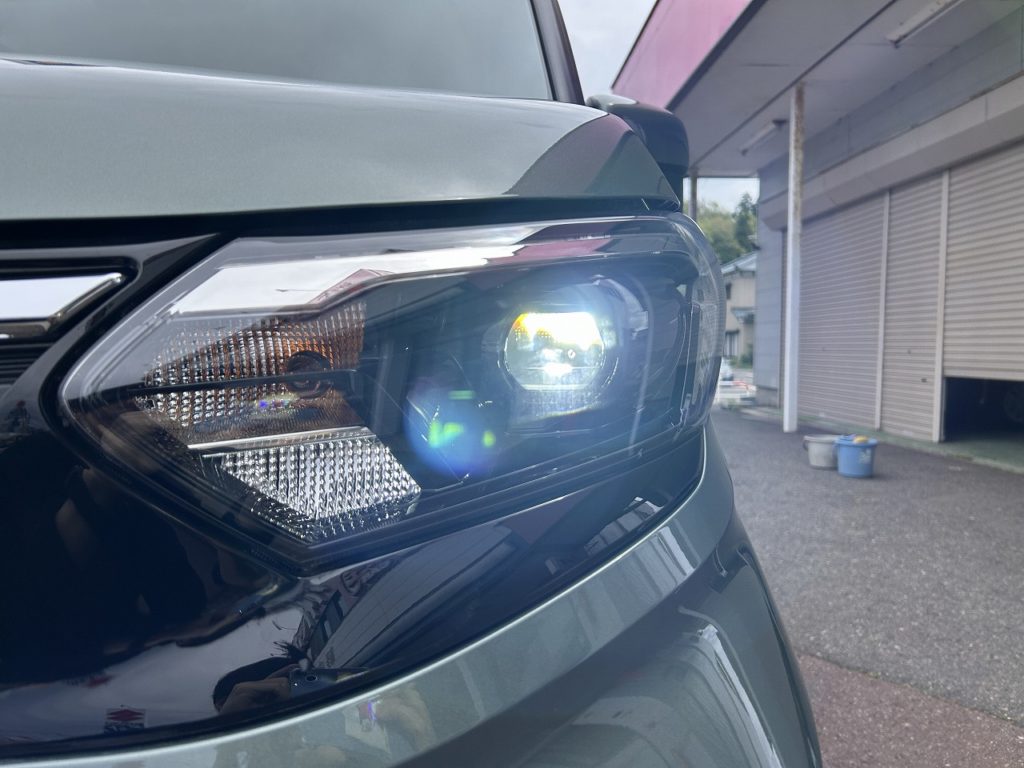 ■LEDヘッドライト