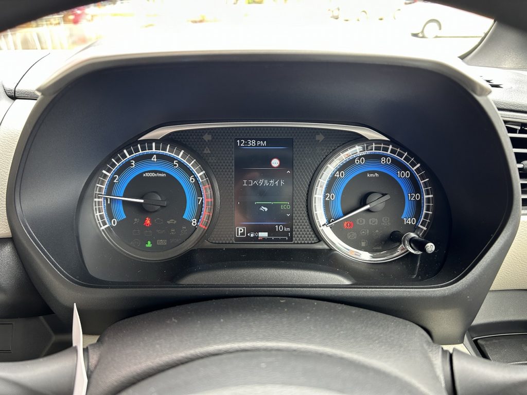 ■走行距離は撮影時点で10km！　ほとんど走っていない届出済未使用車のおクルマです