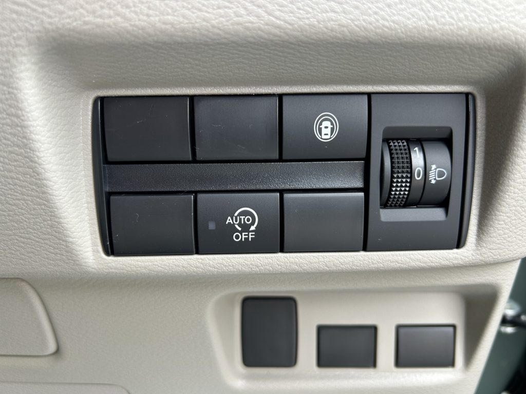 ■インテリジェンスLI　■アイドリングストップ