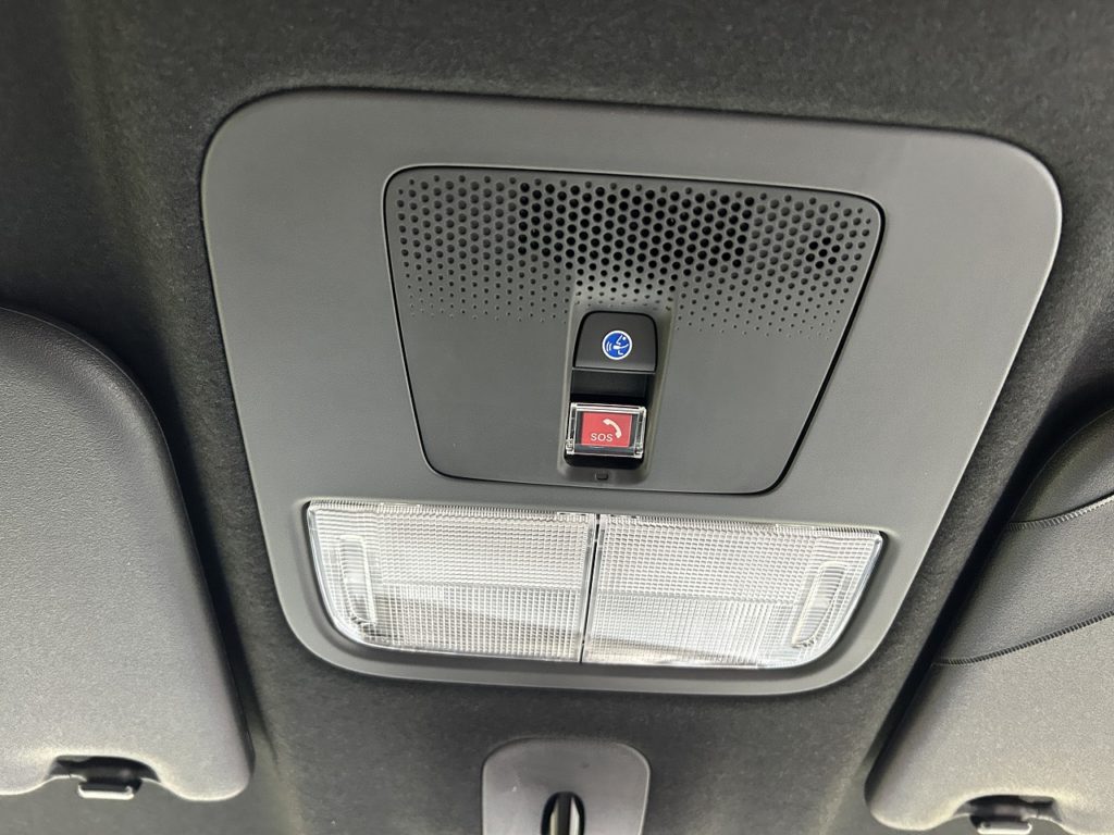 ■緊急通報ボタン/トラブルサポートボタン（ご利用にはHonda Total Careプレミアムへの加入が必要です）