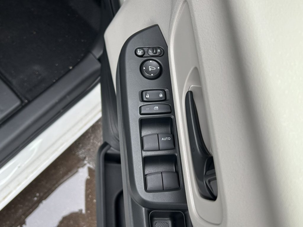 ■電動格納ミラー　■パワーウインドウ