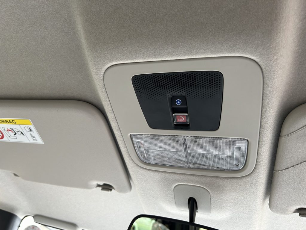 ■緊急通報ボタン/トラブルサポートボタン（ご利用にはHonda Total Careプレミアムへの加入が必要です）