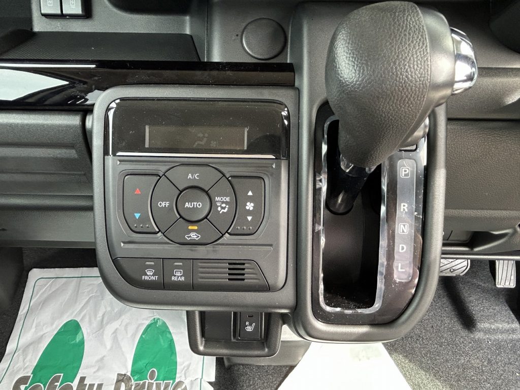 ■インパネシフト　■オートエアコン