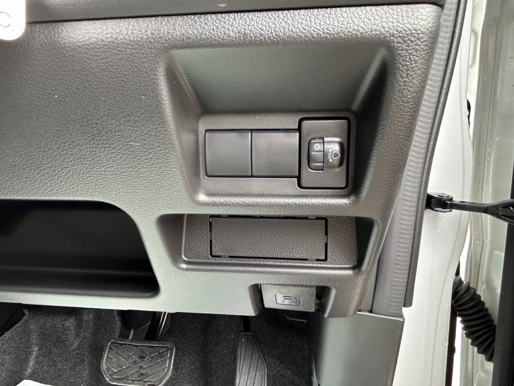 ■ヘッドライトレベライザー