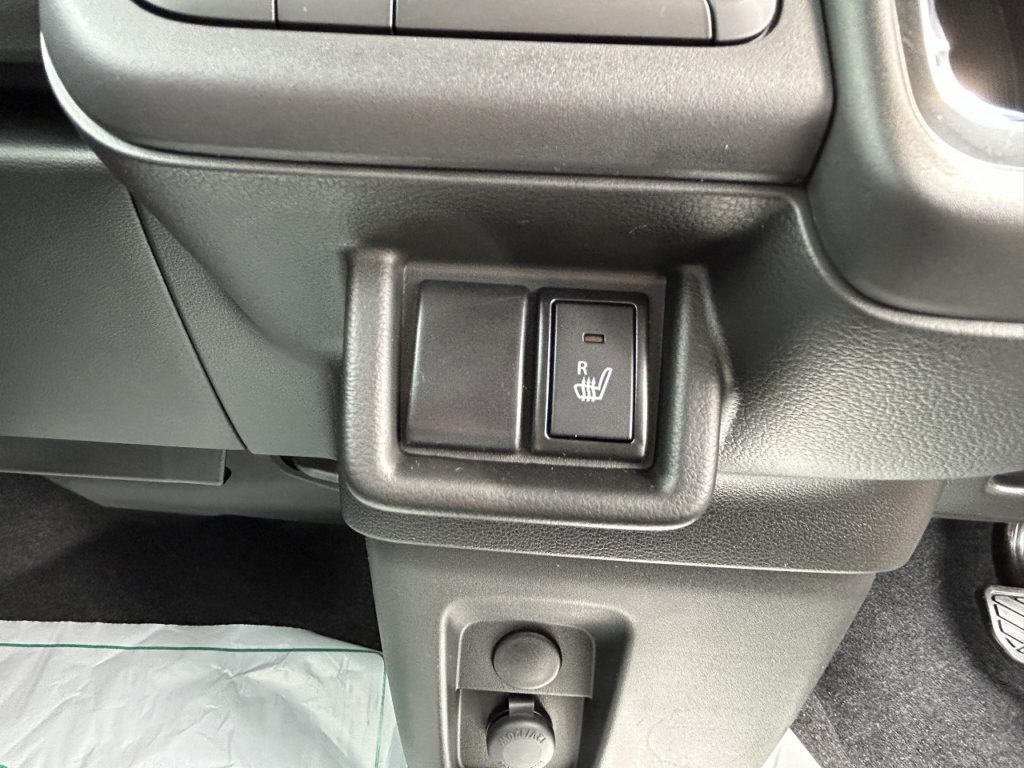 ■運転席シートヒーター