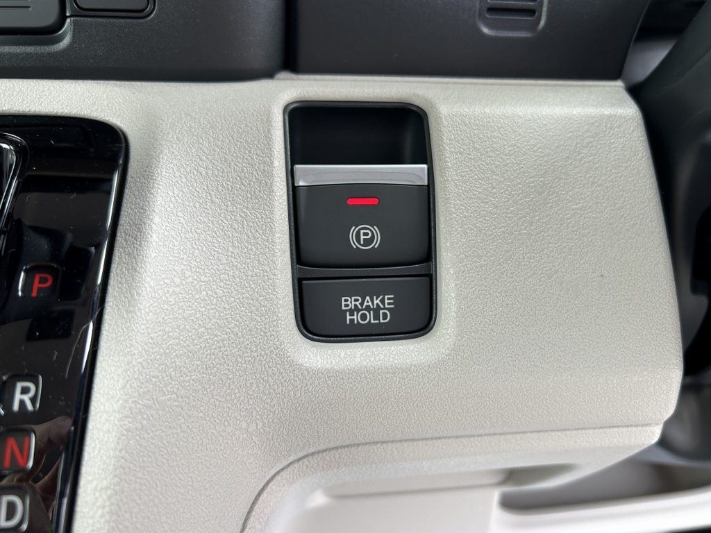 ■電子制御パーキングブレーキ　■オートマチックブレーキホールド