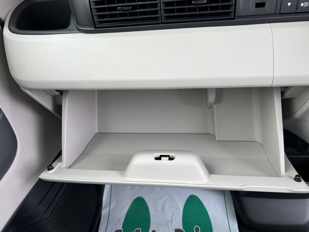 ■助手席収納
