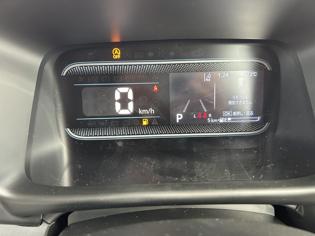 ■走行距離は撮影時点で5ｋｍ！　ほとんど走っていない届出済未使用のおクルマです