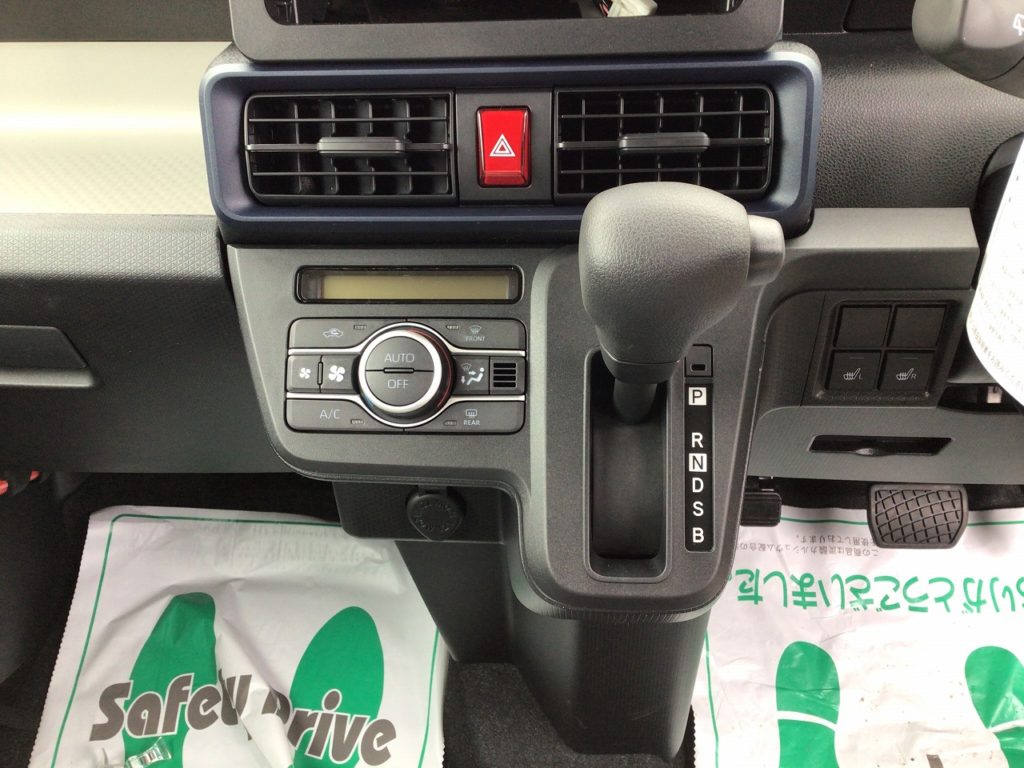■インパネシフト　■オートエアコン