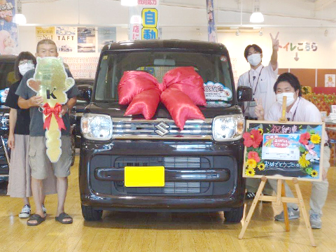 笑顔の納車式｜軽自動車の専門店ケイバッカ