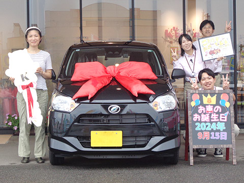 笑顔の納車式｜軽自動車の専門店ケイバッカ