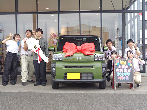 笑顔の納車式｜軽自動車の専門店ケイバッカ